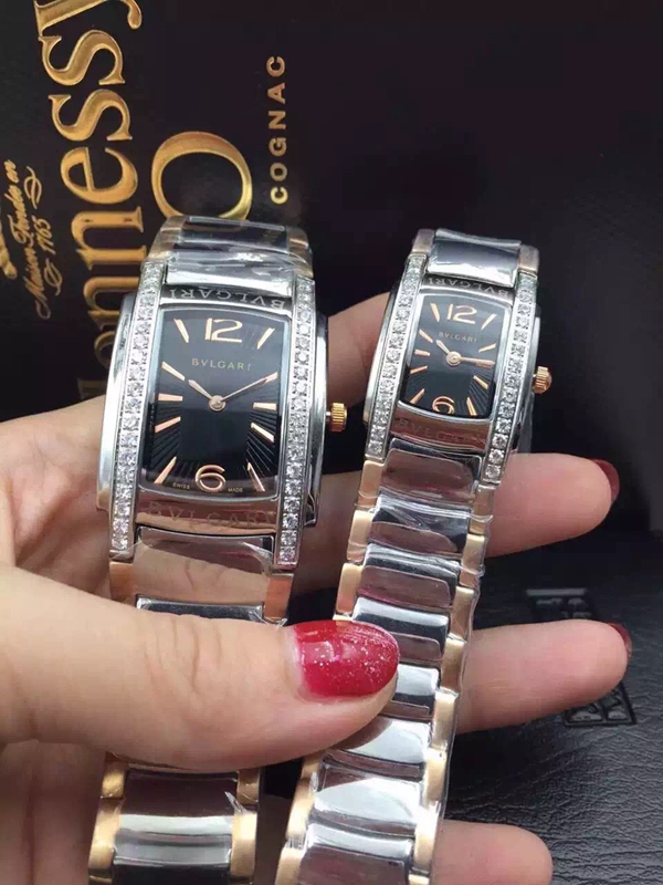 ブルガリ時計正面デザイン